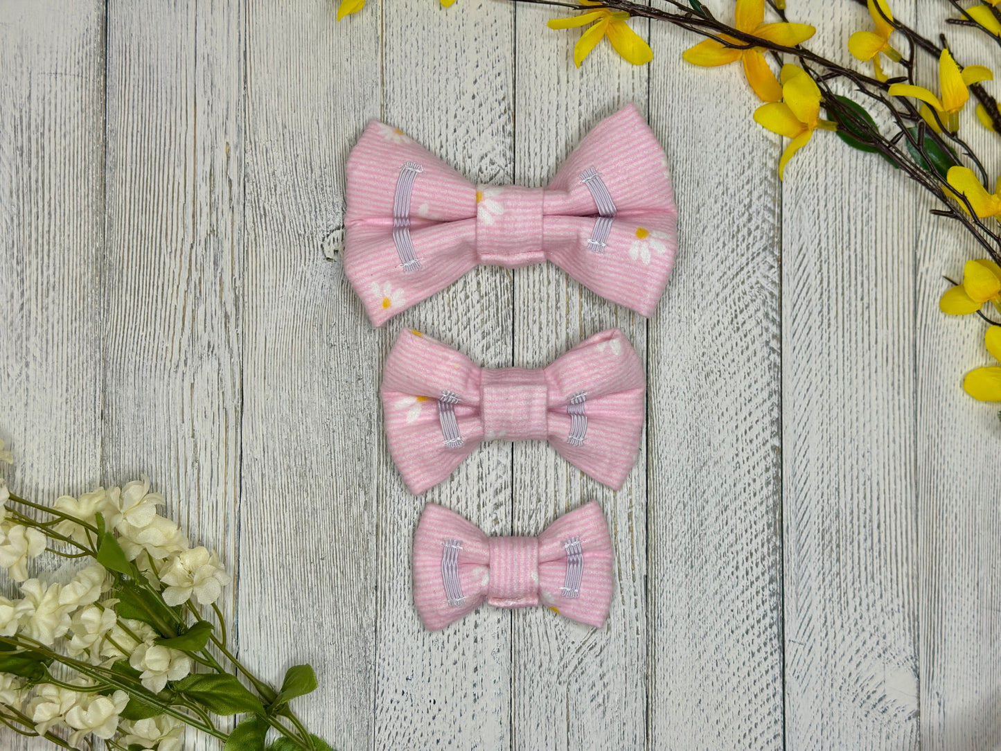 Daisy Daze Slip-on Bow Tie