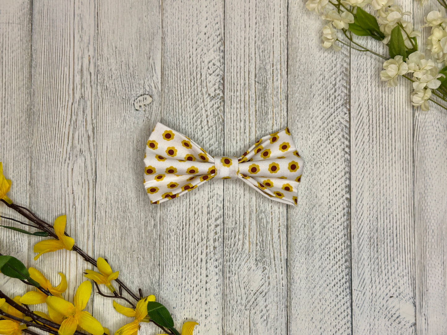 Retro Flower Clip-on Bow Tie