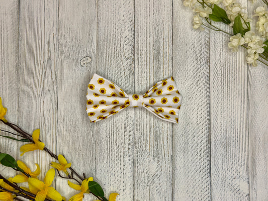 Retro Flower Clip-on Bow Tie