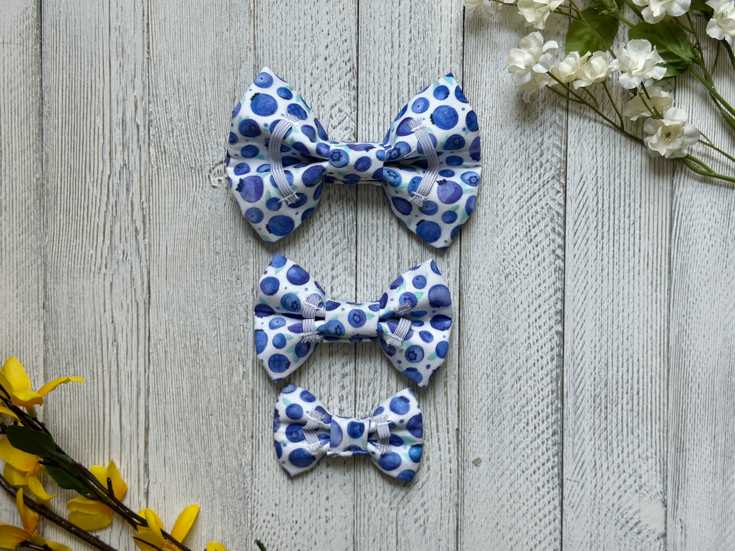 Watercolor Blueberry Slip-on Bow Tie