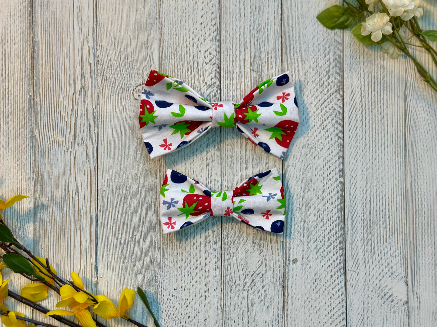 Pick-a-berry Clip-on Bow Tie